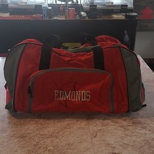 Thirty-one large duffle bag